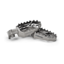 Akrapovic | Adventure Footpeg Set (Titanium), Yamaha Tenere 700